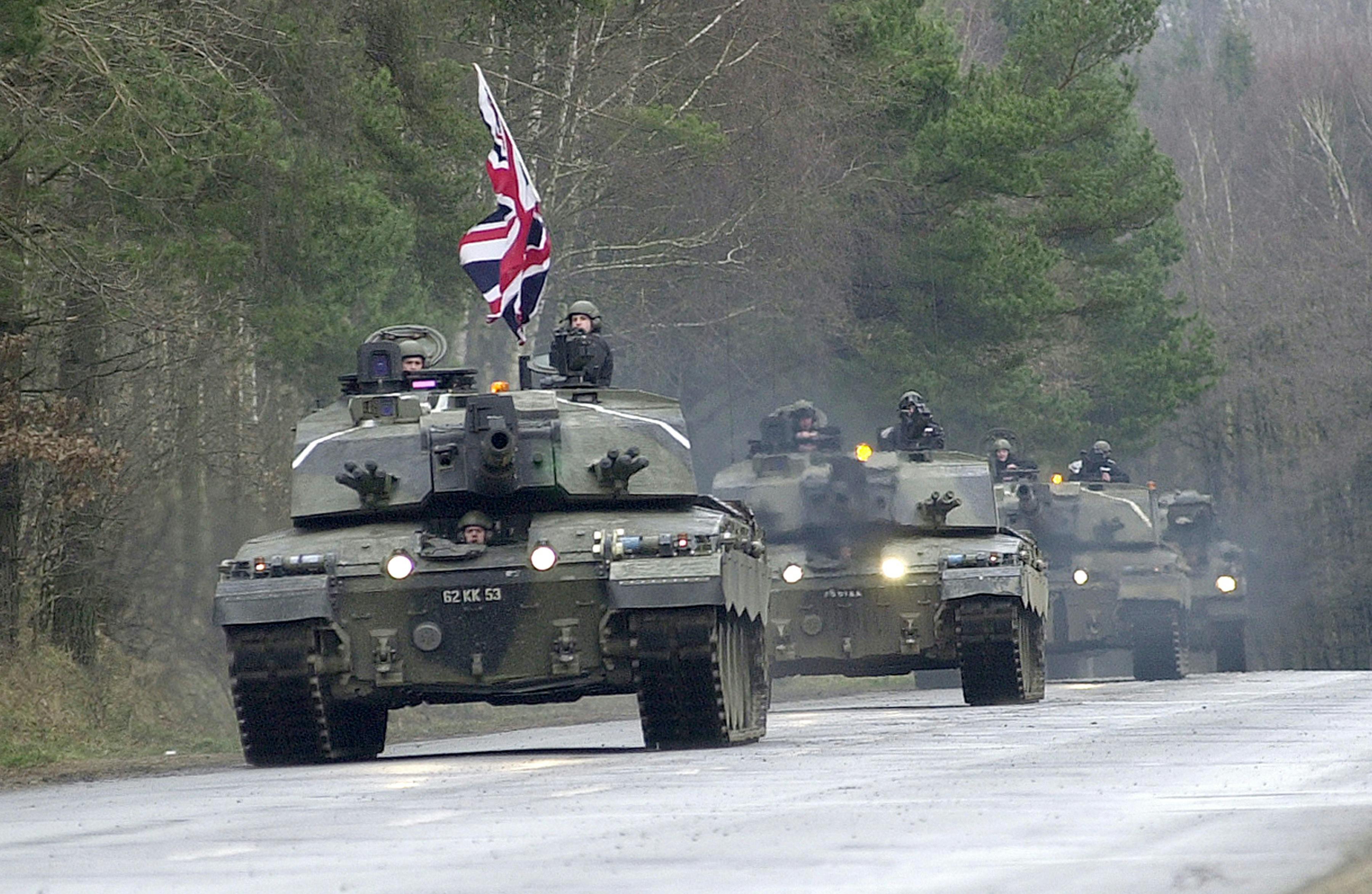Squadron of British tanks arrive in Poland to deter Russia