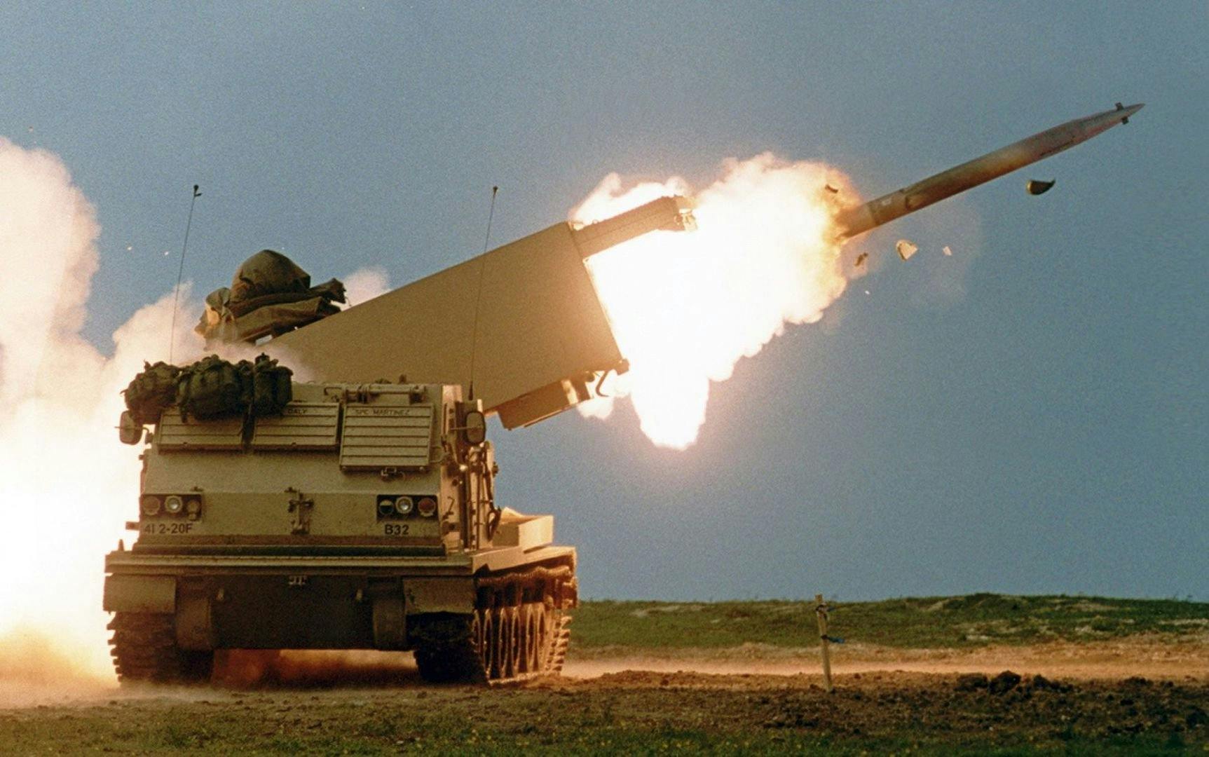 Massive NATO rocket artillery exercise held in Germany