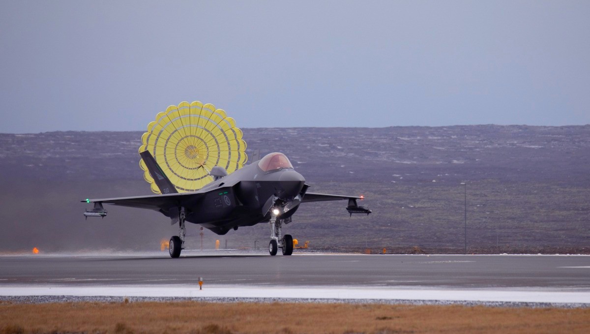 Norwegian F-35s Land In Iceland For NATO Air Policing