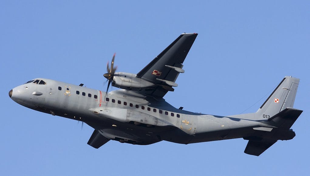 Polish_Air_Force_CASA_C-295M_Lofting