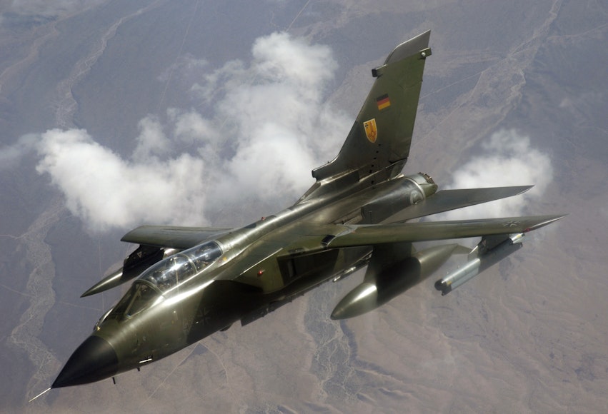 العدو الرئيسى لمقاتله المانيا المستقبليه هى F-35SA  German_Panavia_Tornado.jpg?auto=compress%2Cformat&fit=crop&h=580&ixlib=php-1.1