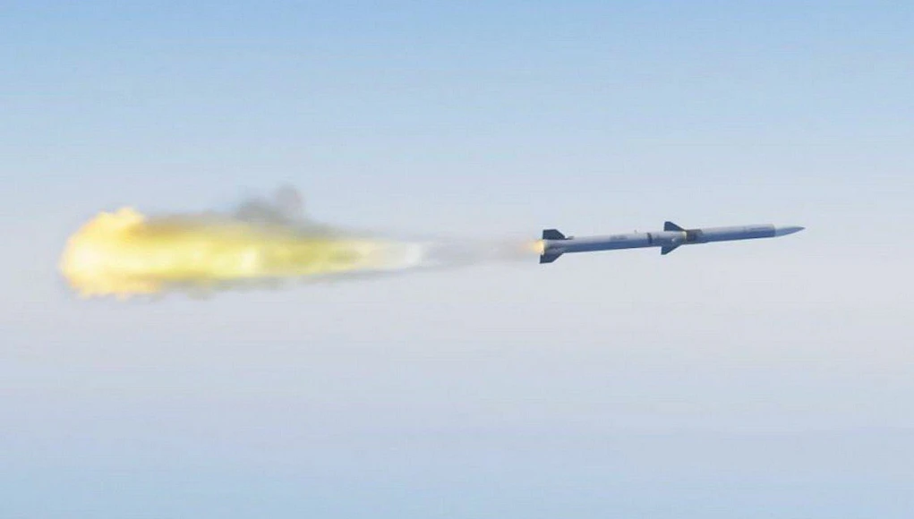 UK orders AMRAAM air-to-air missiles