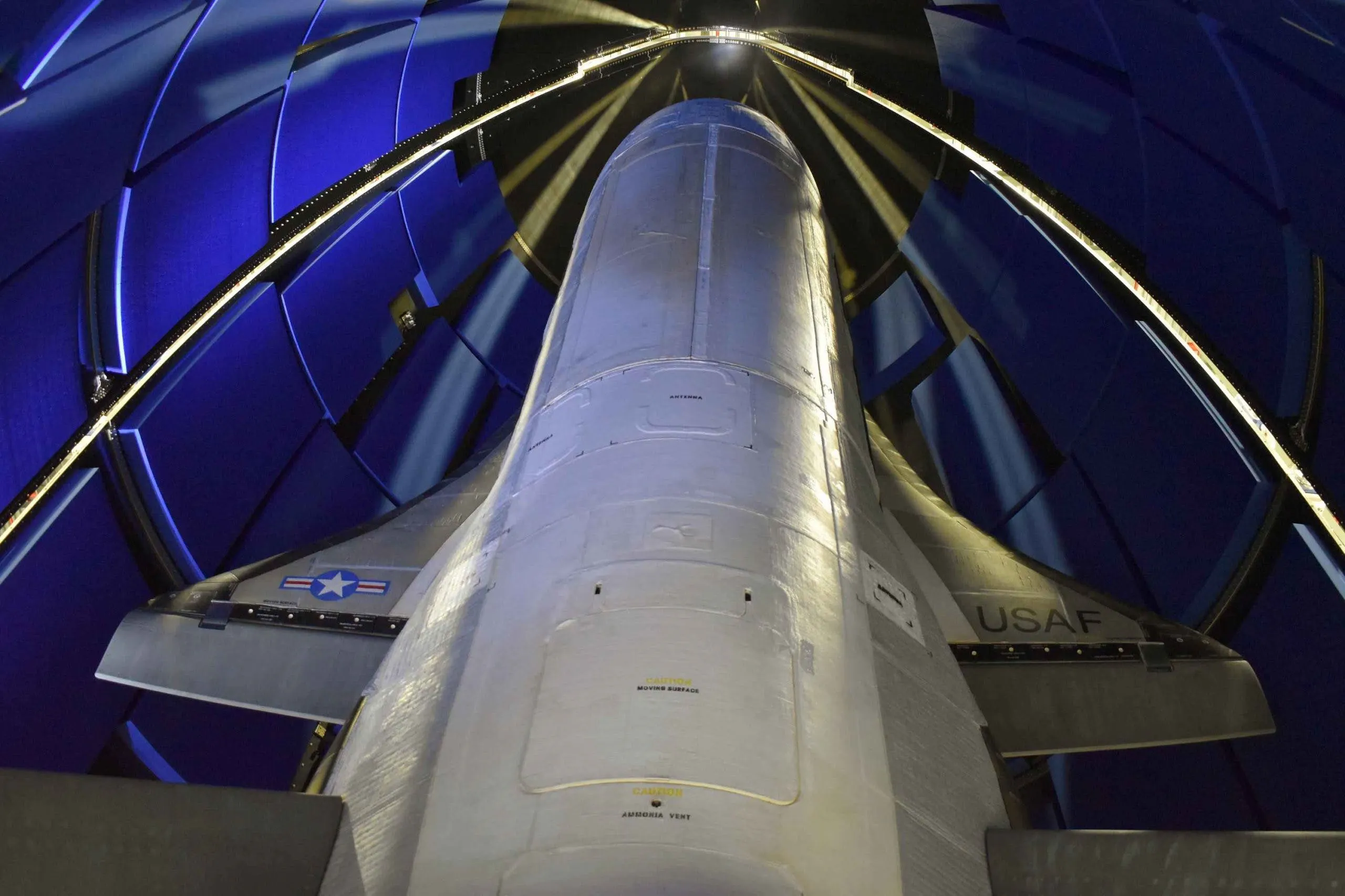 secretive-unmanned-x-37b-spaceplane-launches-for-new-mission