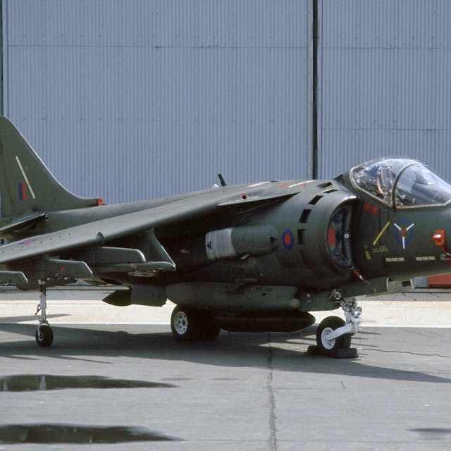UK to purchase 24 Harrier jets