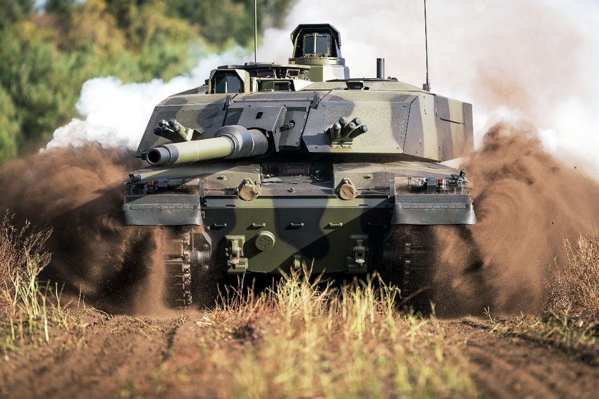 Britain considering expanding tank fleet