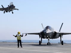 Video of British F-35Bs landing on HMS Queen Elizabeth