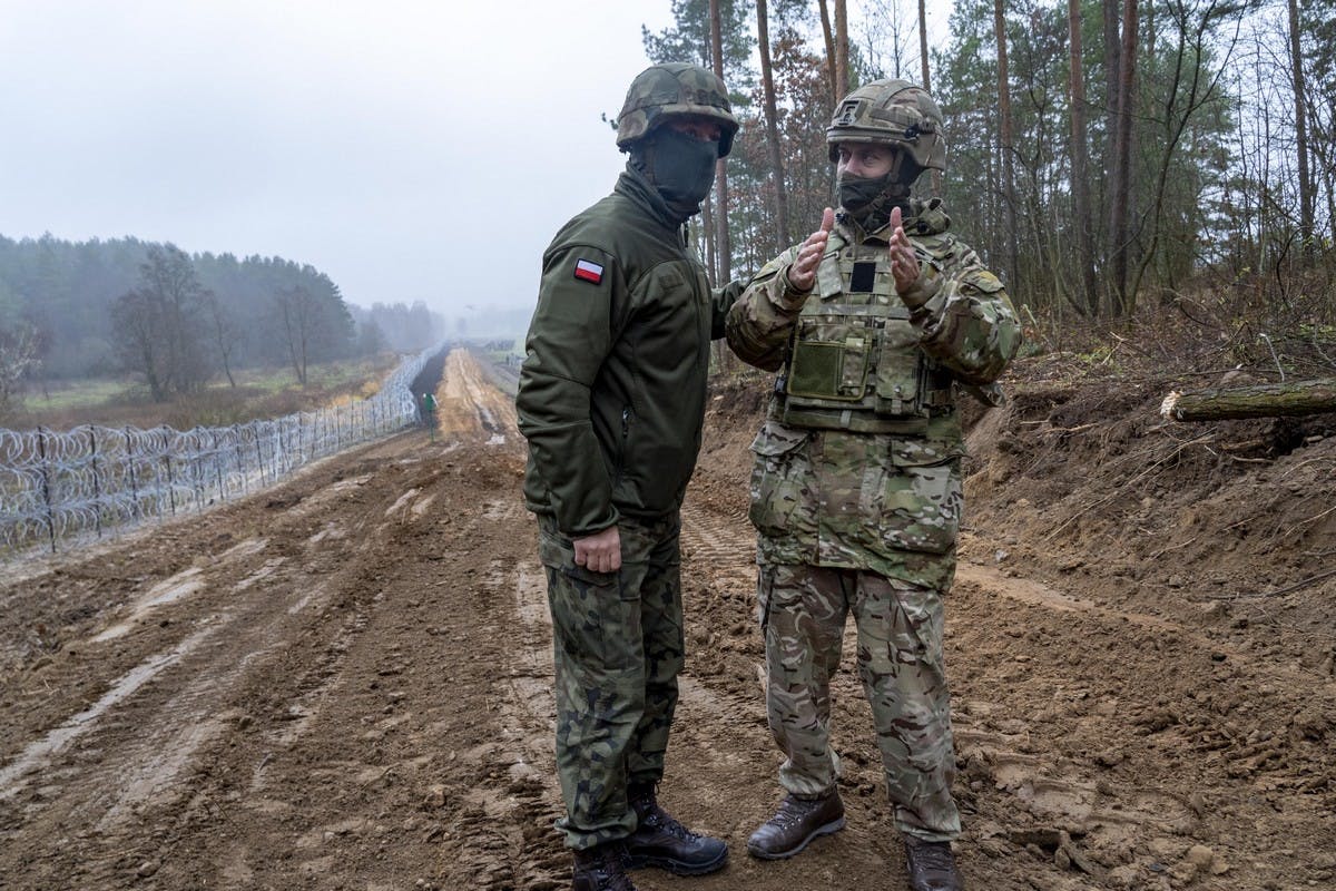 Il Regno Unito aggiorna i consigli di viaggio per la Polonia a causa dei pericoli del confine con l’Ucraina