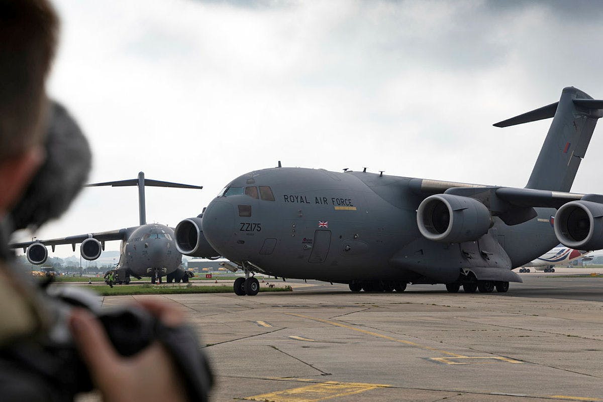 Featured image of post British transport aircraft are now in their third day of delivering “thousands” of anti-tank weapons to Ukraine