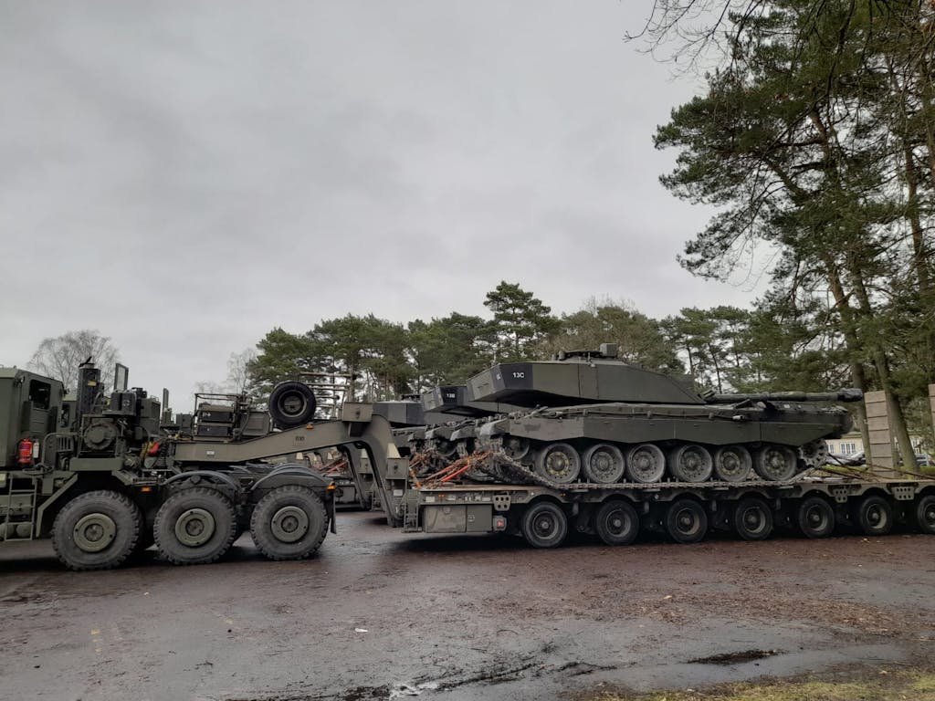 British tanks and troops on the way to Estonia