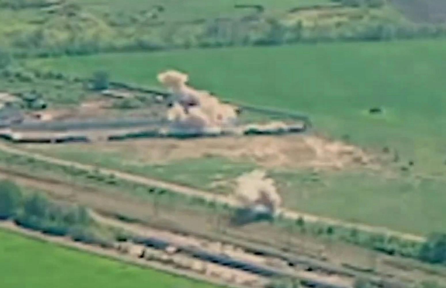 British Brimstone missiles filmed destroying Russian tanks