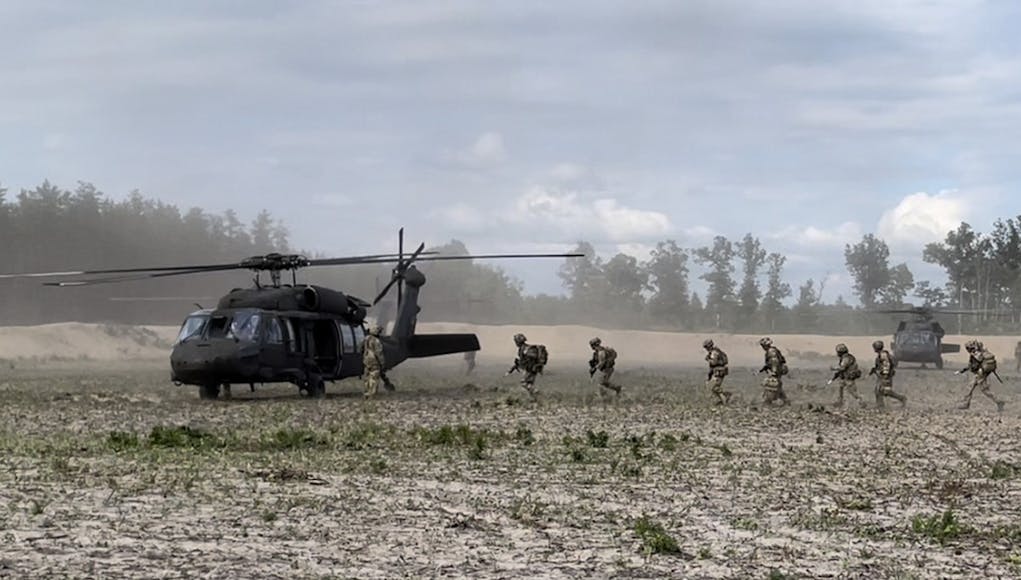 British troops train in the United States