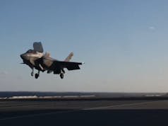 F-35 lands ‘backwards’ on British carrier
