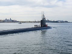 American nuclear sub makes supply stop in Iceland