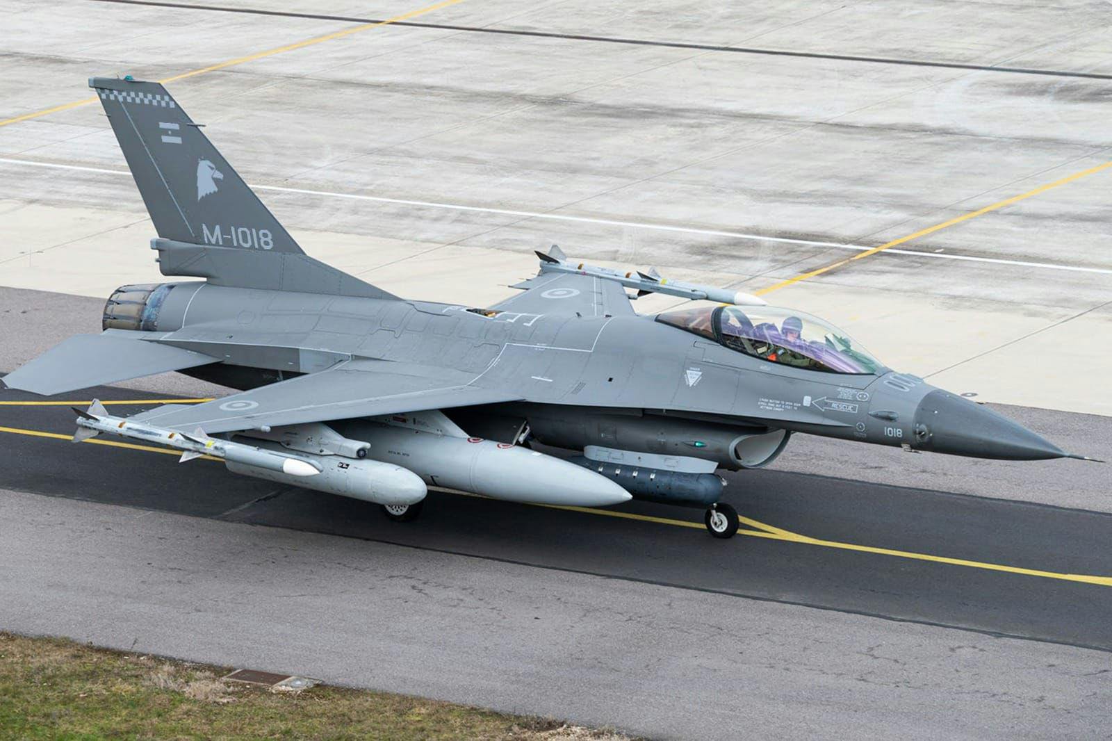 اشترت الأرجنتين 24 طائرة مقاتلة من طراز F-16