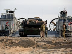 U.S. Marines ‘storm ashore’ in Korean beach landing