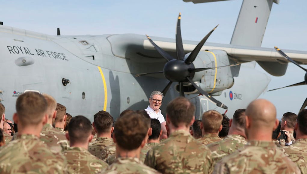 AKR_20241210_0375_UK PM visits RAF Akrotir (3).jpg.iCeg8dvuMWATAA.gKLti_efio