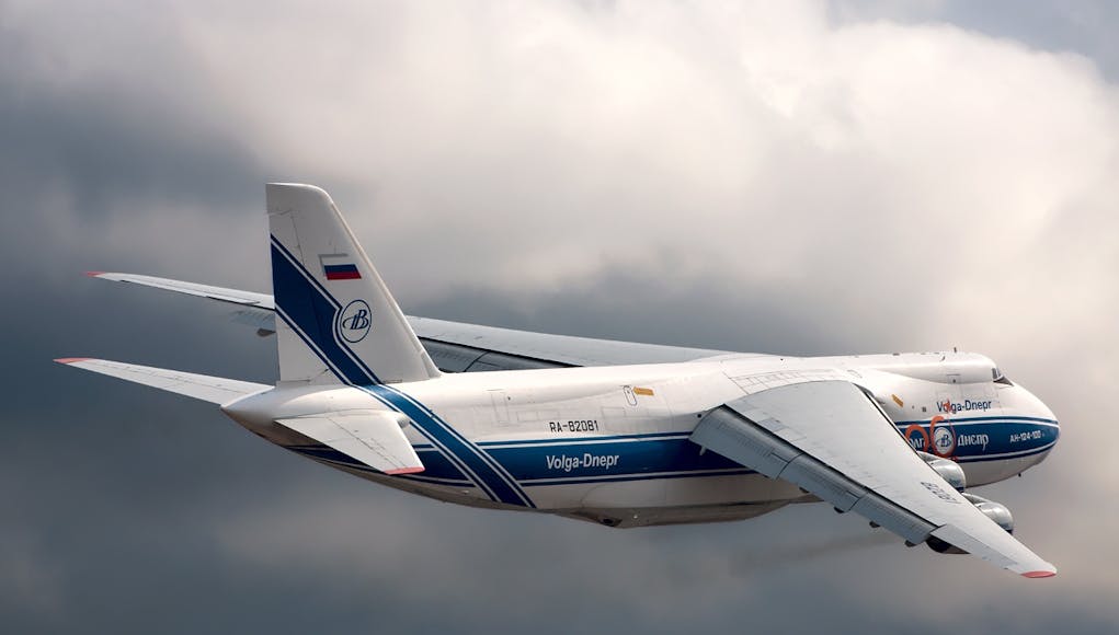 Antonov_An-124-100_Ruslan,_Volga-Dnepr_Airlines_AN1912164