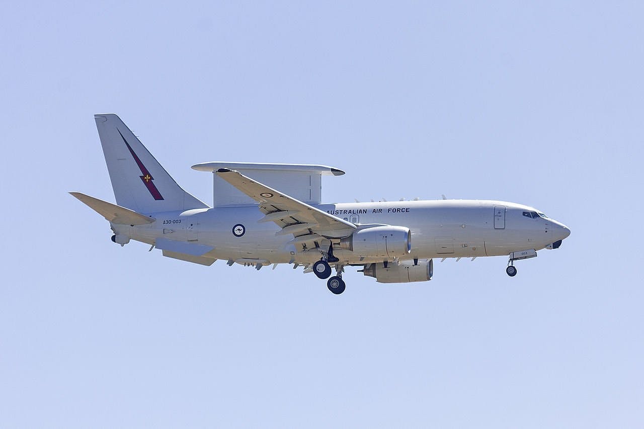 https://ukdj.imgix.net/501f2ab3a8663954d17903205a4f599f_/RAAF_A30-003_Boeing_E-7A_Wedgetail_aerial_display_at_the_2015_Warbirds_Downunder_Airshow_at_Temora.jpg?auto=compress%2Cformat&ixlib=php-1.2.1&s=04cac166ddfe76a9d16d94fda866a156