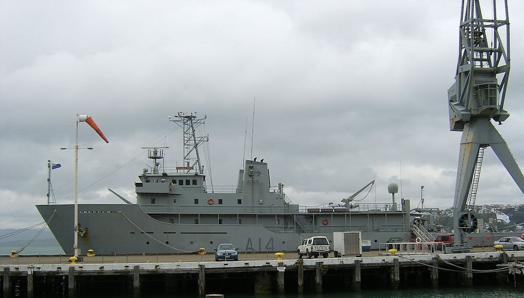 1280px-HMNZS_Resolution
