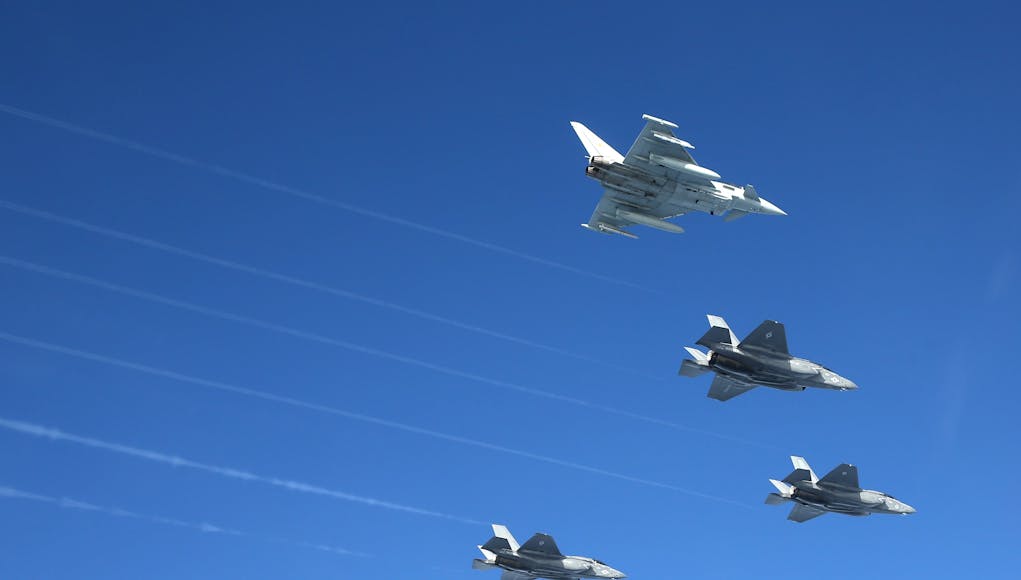 LIGHTNING LANDS IN THE UK