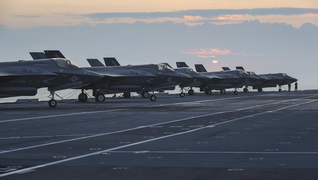 US AND UK F-35B STEALTH JETS JOIN HMS QUEEN ELIZABETH FOR GROUPEX