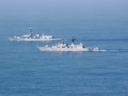 British frigate escorts Russian ship through English Channel