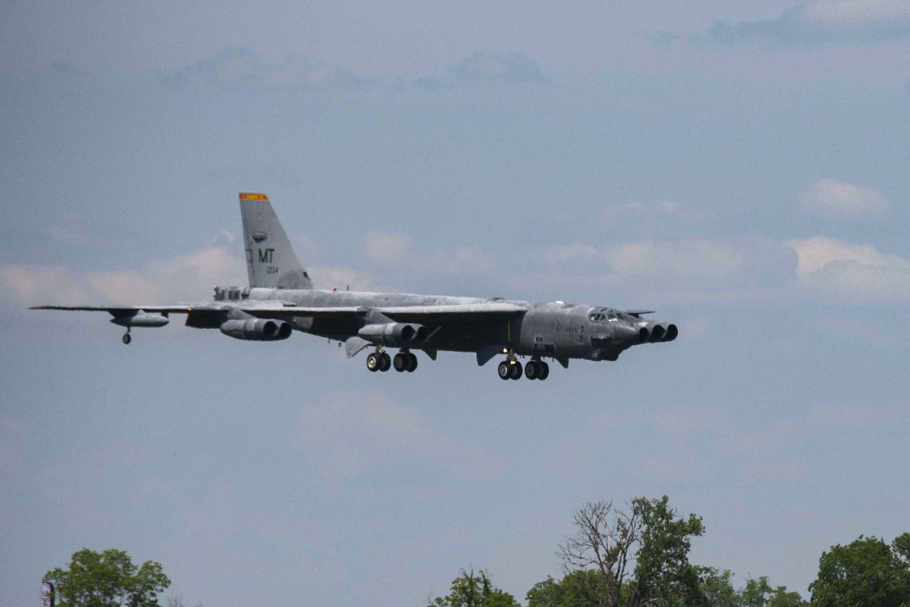 US Air Force Reactivate Boneyard Based B-52 Bomber