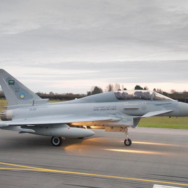 UK and Saudi Arabia sign military cooperation deal