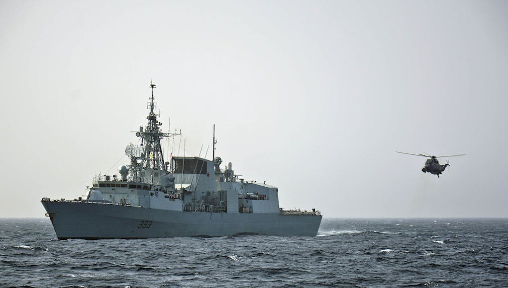 HMCS_Toronto_(FFH_333)_in_the_Mediterranean_Sea_in_October_2014