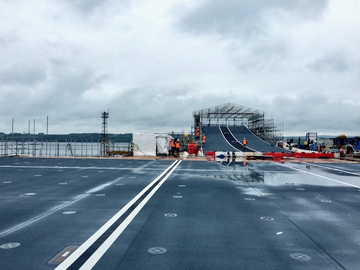 queenelizabethdeck1