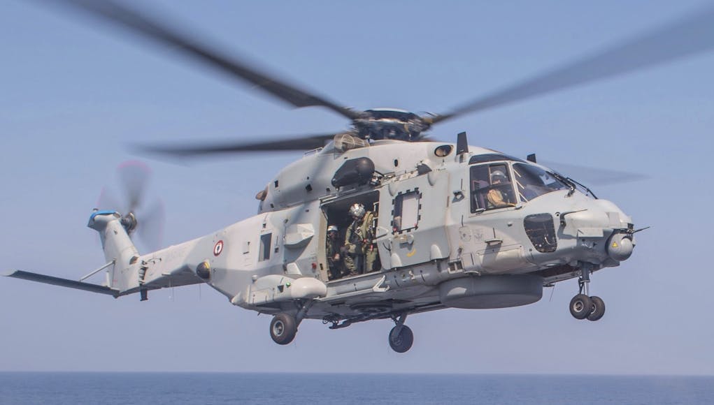 1920px-French_Navy_NH90_lands_on_USS_Antietam_(CG-54)_in_the_Bay_of_Bengal_(cropped)
